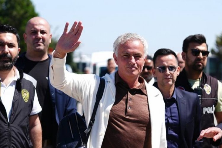 Beşiktaş y&ouml;neticisi Y&uuml;cel'den Mourinho a&ccedil;ıklaması