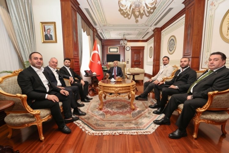 Bursaspor Kul&uuml;b&uuml; Başkanı &Ccedil;elik Vali Demirtaş'ı ziyaret etti