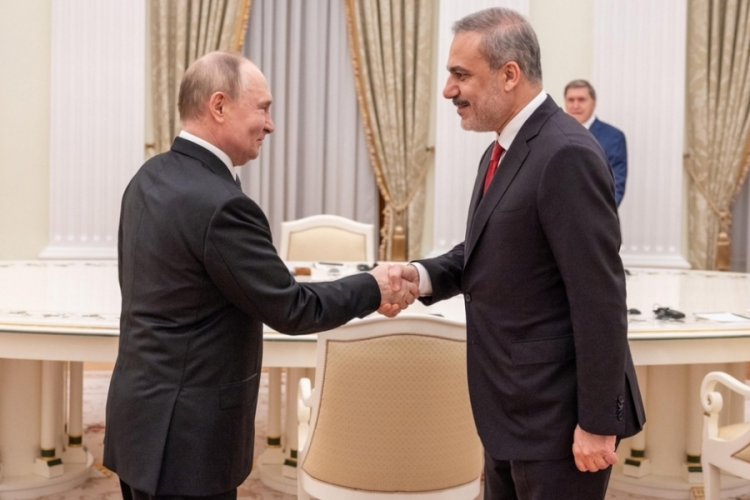 Putin, Bakan Fidan ile g&ouml;r&uuml;şt&uuml;