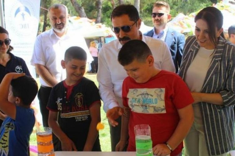 6 Şubat depremlerinde anne ve babasını kaybeden &ccedil;ocuklar doyasıya eğlendi