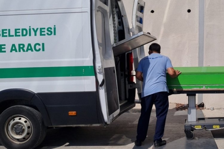 Tiyatro sanat&ccedil;ısı Demet Ersoy otelin terasından d&uuml;şerek hayatını kaybetti