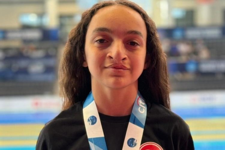 Kayserili sporcu Fransa'dan bronz madalya ile d&ouml;nd&uuml;
