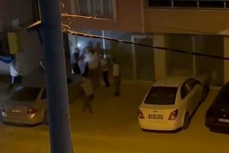 Bursa'da yabancı uyruklu şahısların kavgası amat&ouml;r kameraya yansıdı