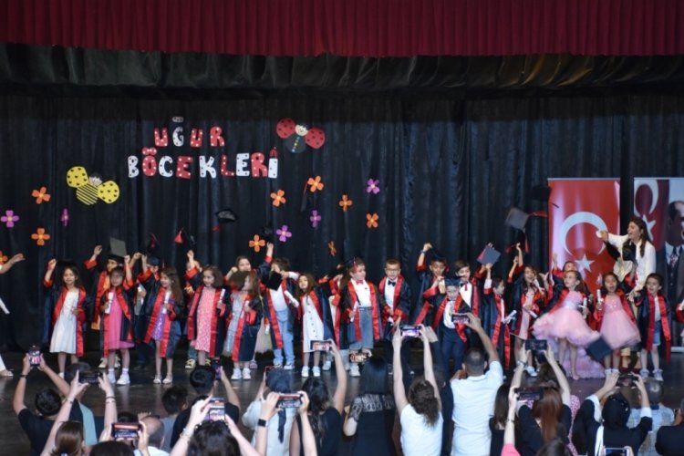 Bursa'da Gemlik Belediyesi anaokulu g&ouml;sterisi d&uuml;zenledi