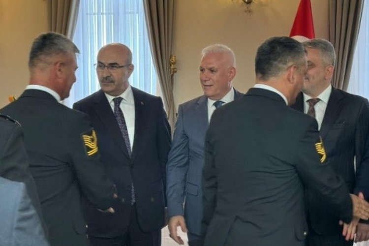 Bursa Valiliği'nden bayram kutlaması