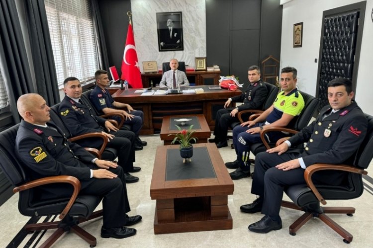 Kaymakam Karahmehmetoğlu, kuruluşun 185. yılında il&ccedil;e Jandarma komutanlığını ağırladı