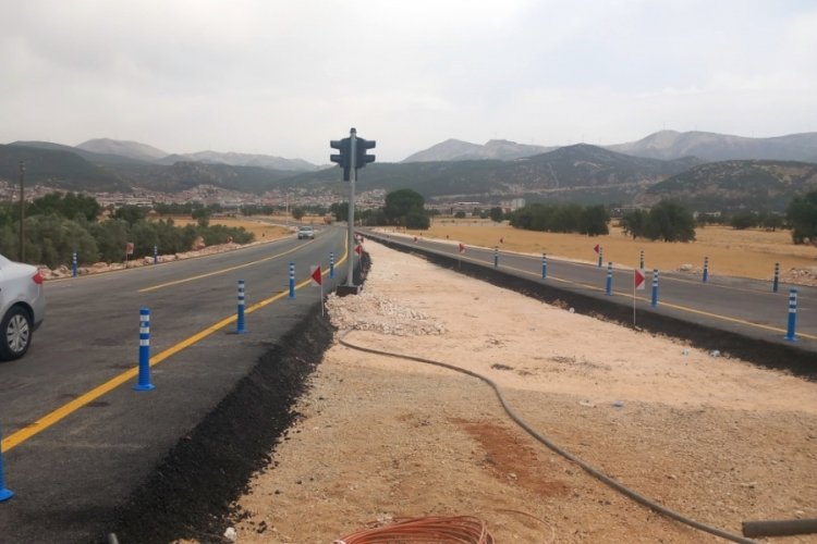 Muğla'da d&ouml;rt şeritli yol hizmete a&ccedil;ıldı