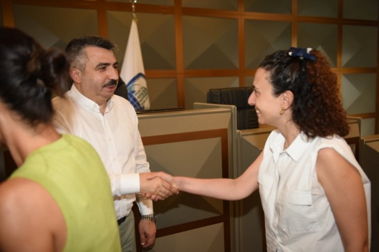 Bursa Yıldırım Belediye Başkanı Yılmaz belediye personeli ile bayramlaştı