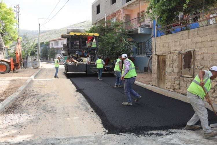 Kayseri'de asfaltlama çalışmaları son sürat sürüyor