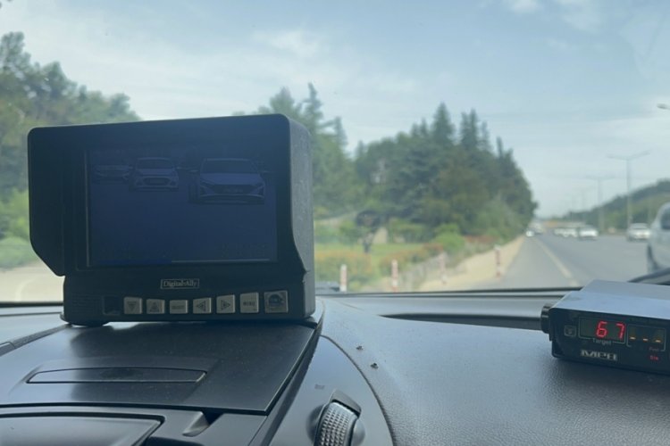 Bursa'da bayram &ouml;ncesi radarla hız denetimi