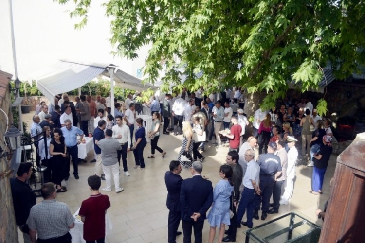 Mudanya protokol&uuml; bayramlaştı