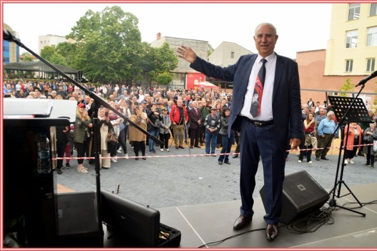 Nil&uuml;fer Sevgi Korosu'ndan Bozbey'e teşekk&uuml;r
