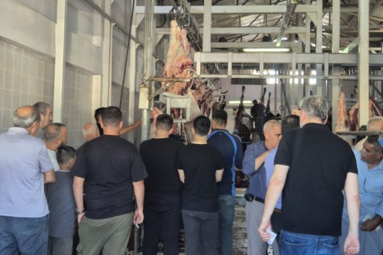 Bursa'da kurban kesimleri başladı!