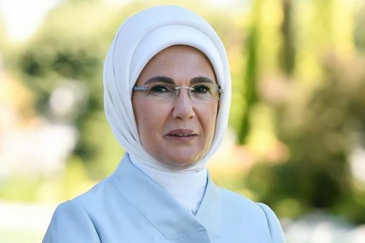 Emine Erdoğan'dan Babalar G&uuml;n&uuml; mesajı