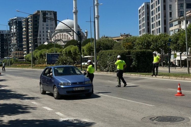 Bursa'da bayramın ilk g&uuml;n&uuml; denetim&nbsp;