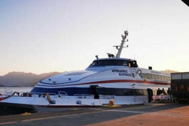Rodos Adası'na gitmek isteyen T&uuml;rk vatandaşlarına 'kapıda vize' ambargosu!