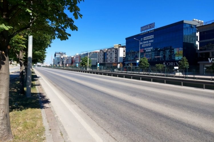 Tatil Bursa'ya yaradı! Yolların ve sokakların sakinliği huzur verdi
