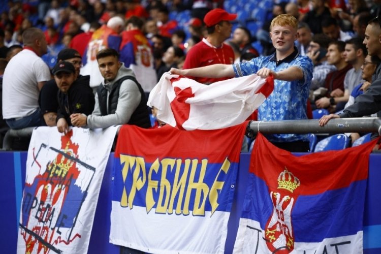 Kosova, Sırbistan'ı UEFA'ya şikayet etti