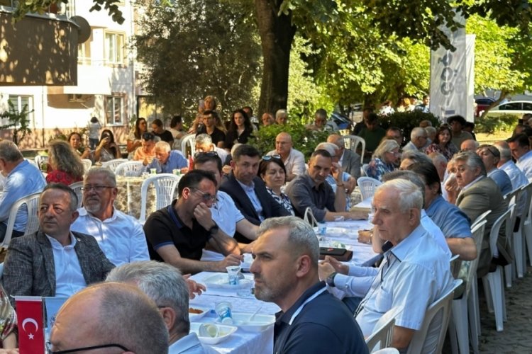 Bursa'da Balkan g&ouml;&ccedil;menleri bayramlaştı