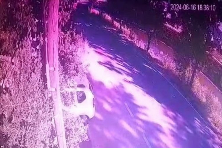 Bursa'da direksiyon hakimiyetini kaybetti, dereye u&ccedil;tu