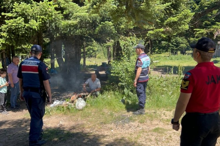 Bursa'da Kurban Bayramı'nda Uludağ'da piknikçilere yakın takip