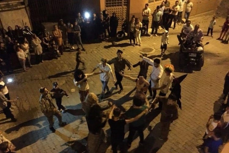 Bursa'da geleneksel 'Deve oyunları' bu yıl da coşkuyla yapıldı