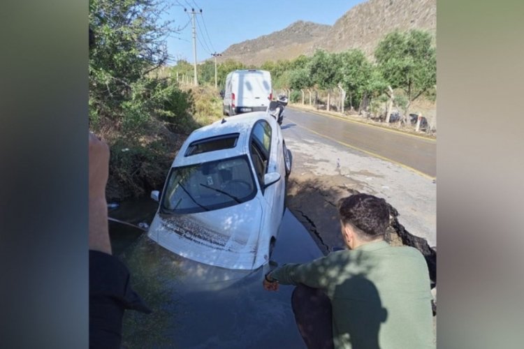 Bodrum'da otomobil &ccedil;ukura d&uuml;şt&uuml;