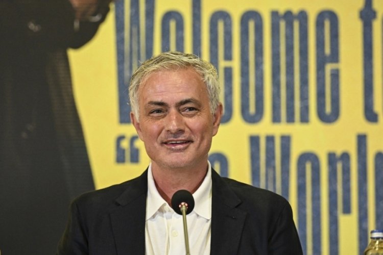 Jose Mourinho, yeni sezon &ccedil;alışmaları i&ccedil;in bug&uuml;n mesaiye başlayacak