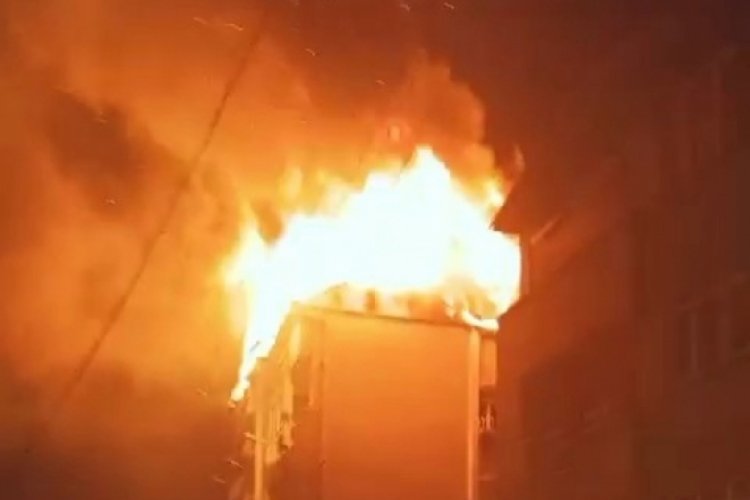 5 katlı apartmanda &ccedil;ıkan yangın panik oluşturdu