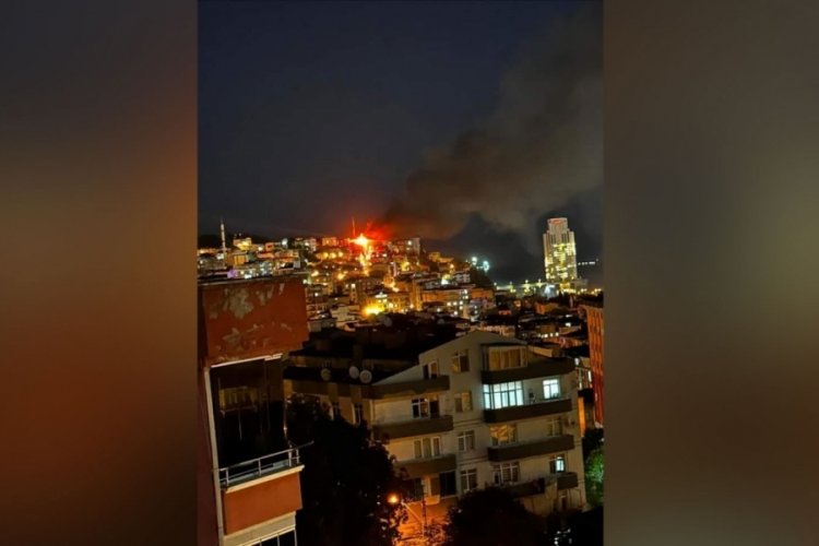 Samsun'da 5 katlı bina alev aldı