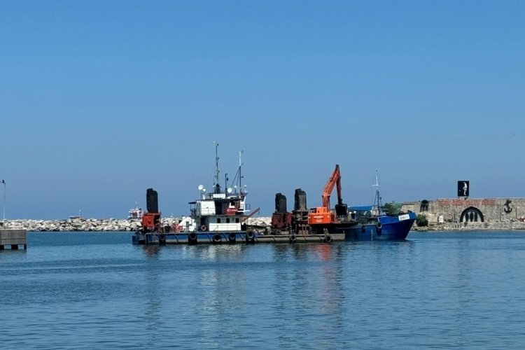 Zonguldak'ta tarak gemisi çalışmalarına son sürat devam ediyor