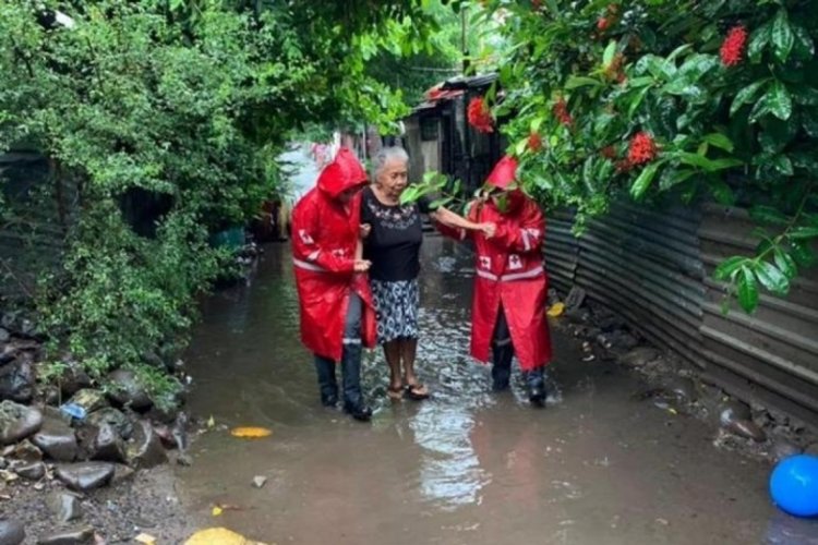 Orta Amerika'yı şiddetli yağış esir aldı! 30 kişi hayatını kaybetti