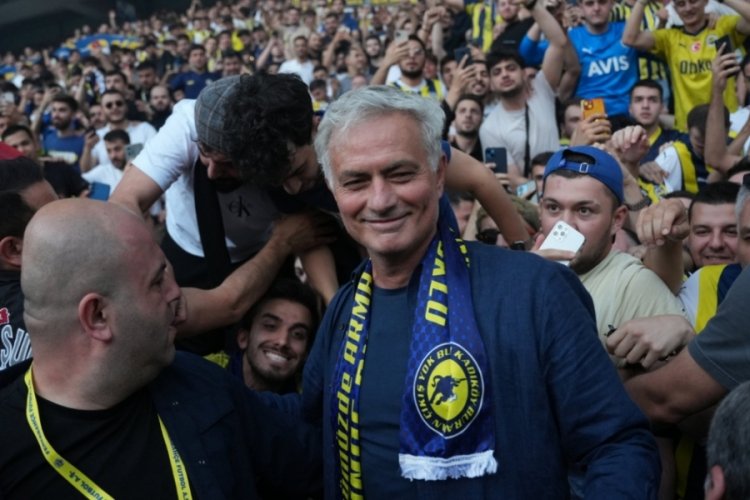 Jose Mourinho iki eski Real Madrid'liyi istedi