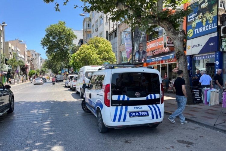 Bandırma'da otel odasında ş&uuml;pheli &ouml;l&uuml;m