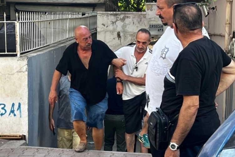 &Ouml;ğlen saatlerinde &ccedil;ıktığı evine akşam d&ouml;nd&uuml;ğ&uuml;nde, arkadaşını &ouml;l&uuml; buldu