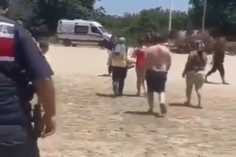 Bursa'da sahilde oynarken kaybolmuştu! Minik Zeynep bulunarak ailesine teslim edildi