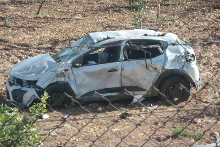 Şırnak'ta g&uuml;venlik korucularının otomobili şarampole devrildi: 1 &ouml;l&uuml;, 4 ağır yaralı