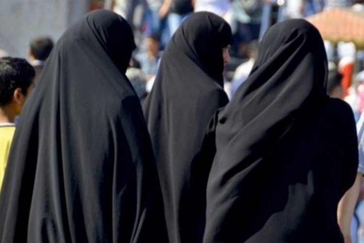 14 ilahiyat&ccedil;ı yazardan 'şeriat' a&ccedil;ıklaması