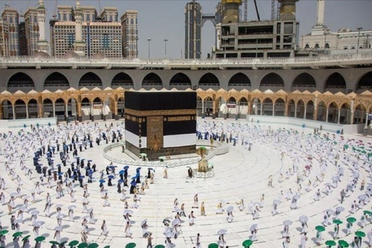 Hac sırasında &ouml;lenlerin sayısı bin 301'e y&uuml;kseldi