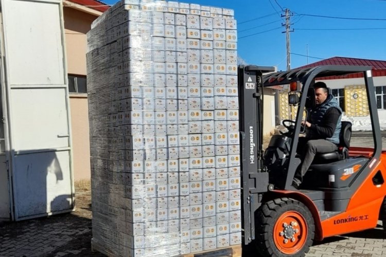 Ardahan'da proje kapsamında üreticilere bal teneke kuru desteği