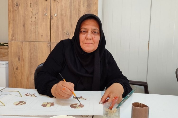 Kahramanmaraş'ta okulu bırakan oğlunu motive etmek i&ccedil;in &uuml;niversiteye başladı