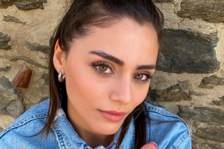 Oyuncu Sıla T&uuml;rkoğlu' Yaşayan En G&uuml;zel Kadın' se&ccedil;ildi! Sonu&ccedil; g&uuml;ndem oldu