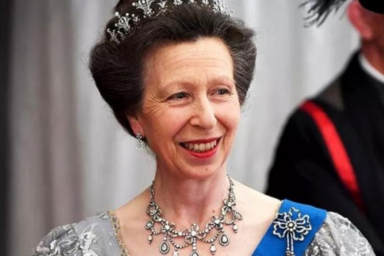 Buckingham Sarayı a&ccedil;ıkladı: Prenses Anne beyin sarsıntısı ge&ccedil;irdi