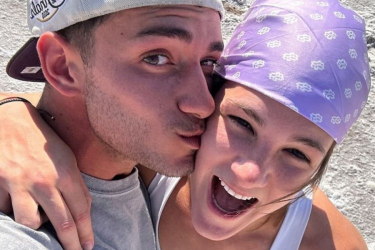Survivor Nisa B&ouml;l&uuml;kbaşı'nın mutlu g&uuml;n&uuml;! Evlilik yolunda ilk adımı attı