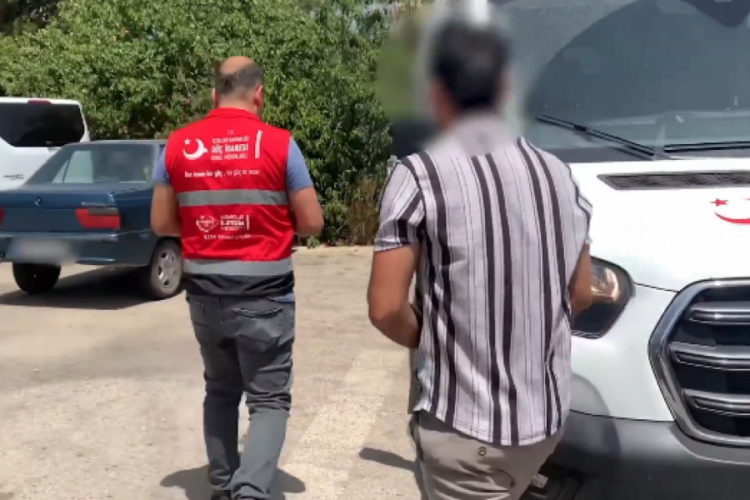 Kurban Bayramı tatili boyunca 1456 d&uuml;zensiz g&ouml;&ccedil;men yakalandı!