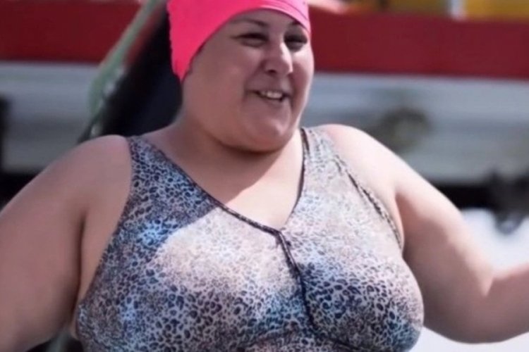 72 kilo vermişti! Esin G&uuml;ndoğdu son pozlarıyla şaşırtmaya devam ediyor