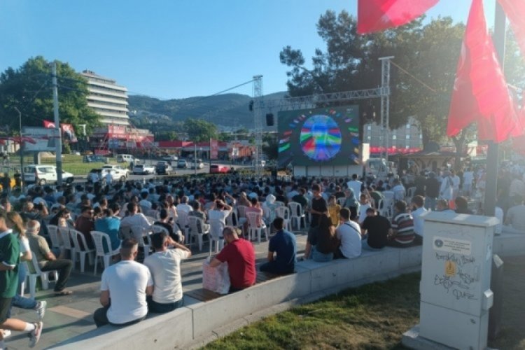 Bursa'dan Milli Takımımıza tam destek! 4 il&ccedil;ede de ekran kurulacak