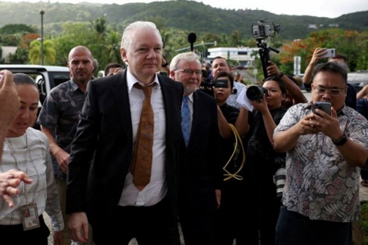 Assange artık &ouml;zg&uuml;r: ABD ile anlaşarak casusluk su&ccedil;unu kabul etti