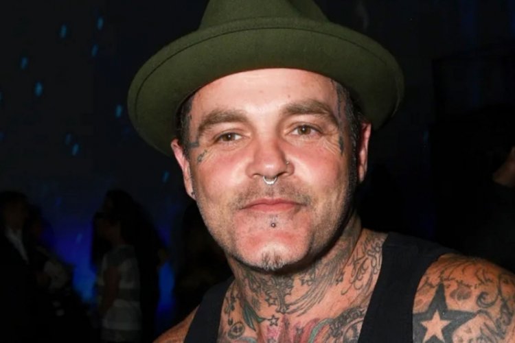 Crazy Town'ın solisti Shifty Shellshock, hayatını kaybetti