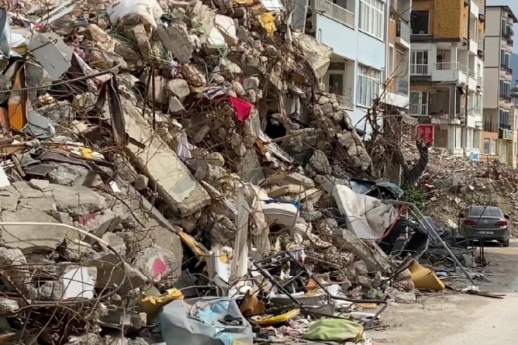 51 kişiye mezar olan apartmanın m&uuml;teahhidi: Teslim etmem gereken işlerim var